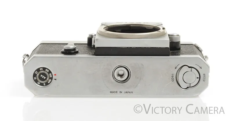 Nikon F Chrome 35mm Film Camera Body (only) [EXC-]